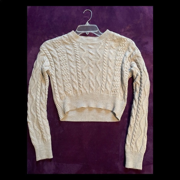 Sweater Crop Top - Picture 1 of 2
